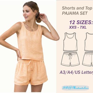 Könnte beinhalten: Ein pfirsichfarbenes Pyjama-Set, bestehend aus einem Tanktop und Shorts. Die Shorts haben einen Kordelzug in der Taille. Das Bild enthält auch eine Skizze des Pyjama-Sets und den Text "Shorts and Top Set PAJAMA SET" und "12 SIZES: XXS - 7XL".