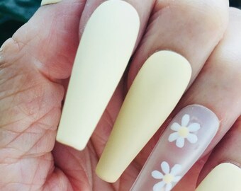 Daisy Fake Nails Etsy