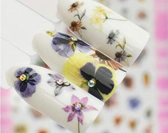 Self-Adhesive Nail Art Decals: Dried Flowers & Leaves (F442)