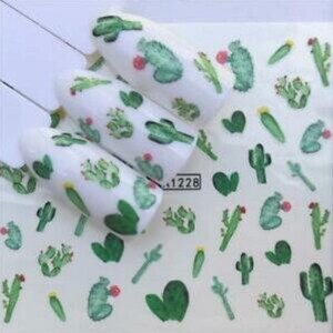 Decalcomanie per nail art con cactus e piante grasse: nail art fai da te per la primavera e l&#39;estate