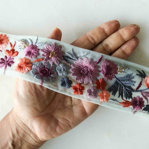 Blue Pink Floral Embroidered Trim,Blue Net Floral Border,Pastel Floral Net Lace,Indian Fabric Trim,Saree Border,インド刺繍リボン, Price/mtr