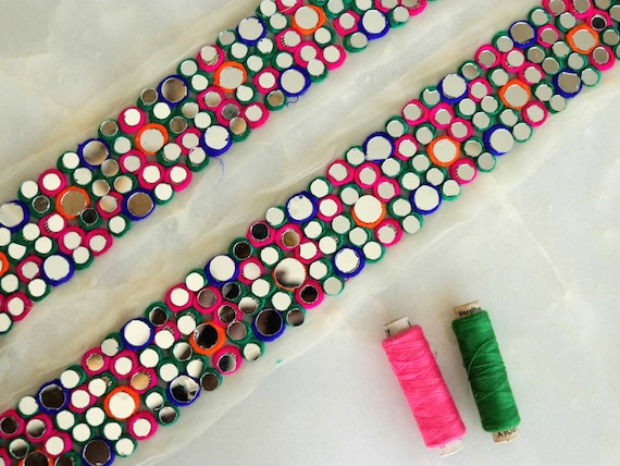 Colourful Mirror Embroidered Trim, Handmade Multicolour Rainbow Mirror Lace, Indian Fabric Saree Border, インド刺繍リボン