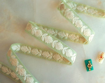 Bordo ricamato floreale bianco verde, bordo ricamato in rete di tessuto indiano, pizzo Lucknowi Chikankari, bordo sari bianco menta, インド刺繍リボン, Prezzo/mtr