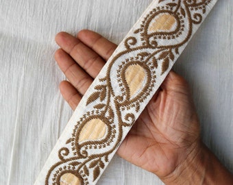 White Brocade Paisley Embroidered Trim,Indian Kashmiri Border,Cream Beige Paisley Floral Lace,White Paisley Saree Border,Price/mtr