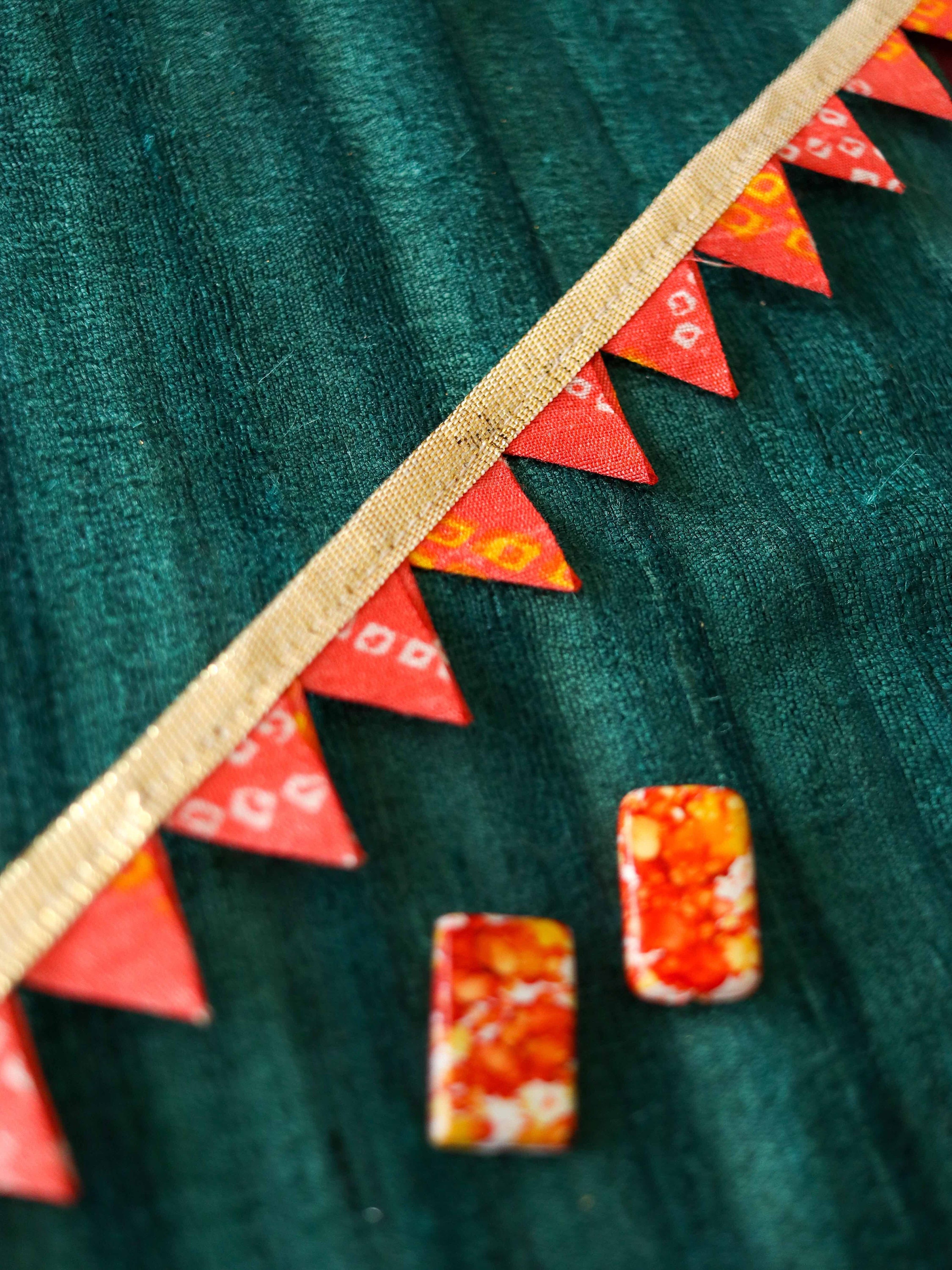 Peach Bandhani Samosa Triangle Trim: Indian Fabric Saree Border ...