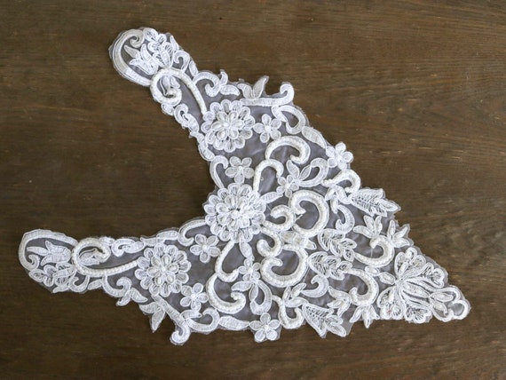 Amazon.com: Embroidered Floral Lace Neckline Neck Collar