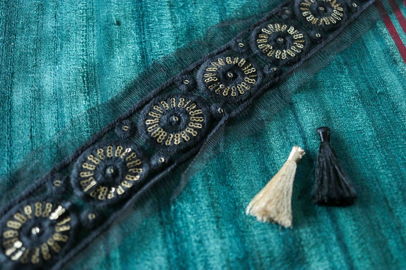 Black Gold Floral Net Trim,Indian Fabric Embroidered Sequins Border,Black Gold Lace,Black on Black Saree Border,Price/mtr,インド刺繍リボン image 8
