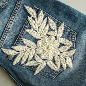 Parche bordado floral con cuentas blancas, aplique de flores grandes hecho a mano, parche floral blanco para boda DIY