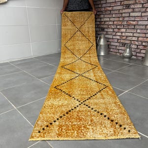 2x9ft runner rug,Yellow rug,9’5x2’1feet,kitchen rug,290x65cm,runner rug,corridor rug,yellow vintage rug,old modern runner rug,aztec rug,rugs