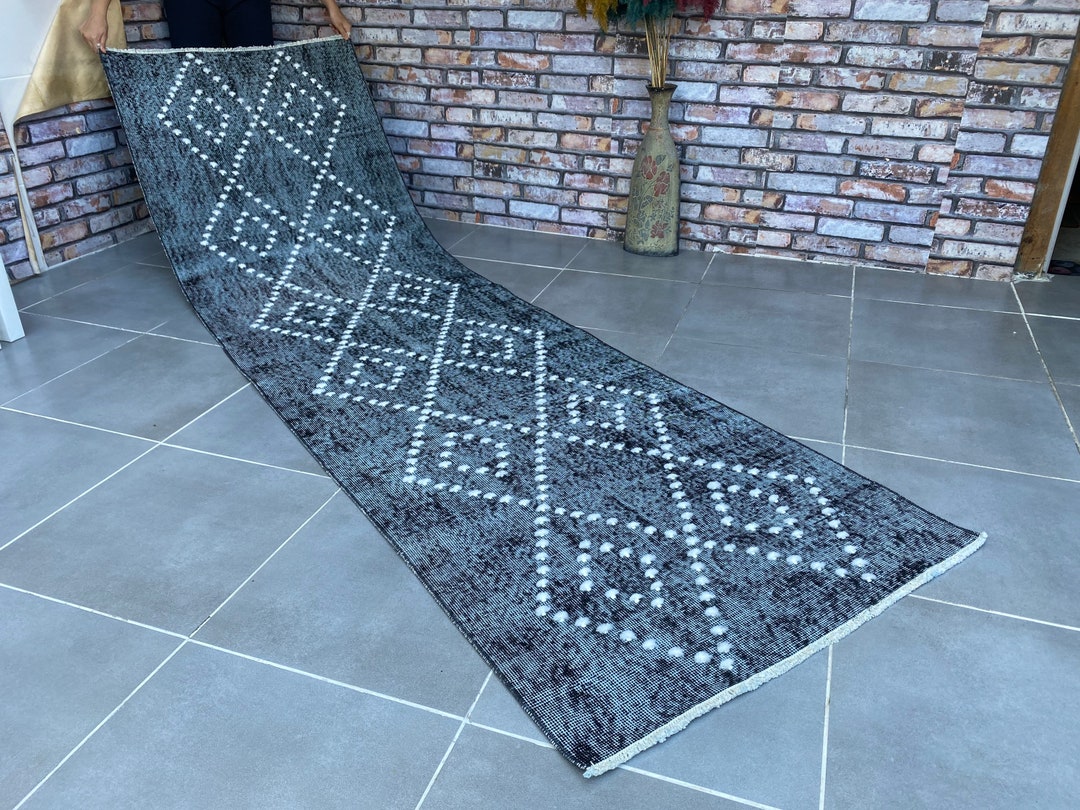 Black Runner,9'4x2'8feet, Black Rug,relief Runner Rug,aztec Rug,bohemian Rug,vintage Entrance