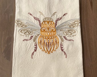 Bee tea towel