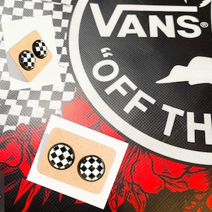 Checker B&W 12mm Studs