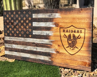 Las Vegas Raiders Football Team Wooden Flag, Man Cave Decor, American Sports Present
