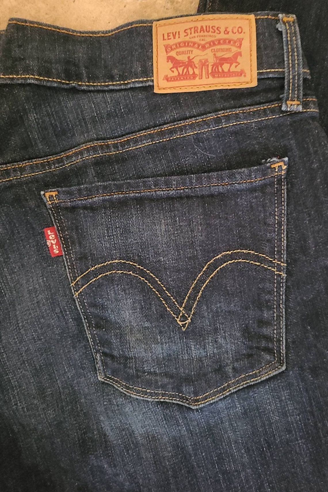 levis 515