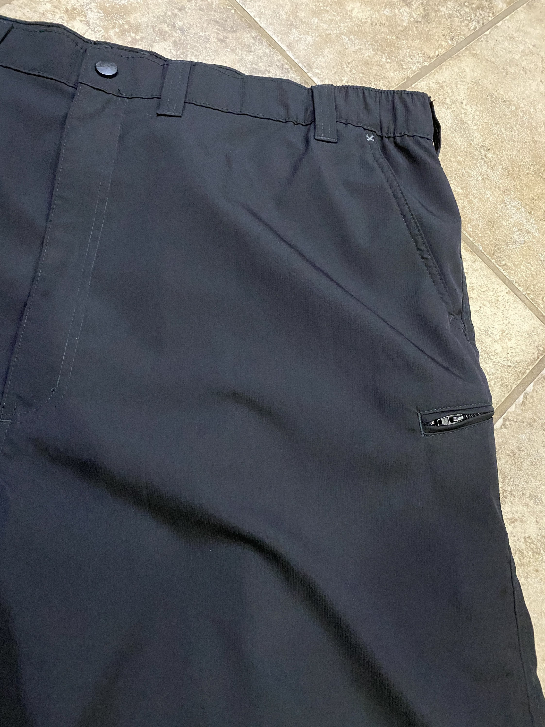 Wrangler Outdoor Mens Black Shorts 