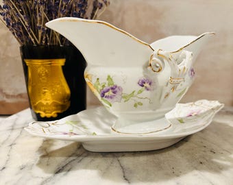 Antique Porcelain Sauce Boat with Attached Underplate – Art Nouveau Hand-Painted Pansies & Gold Saucier -Gravy Boat