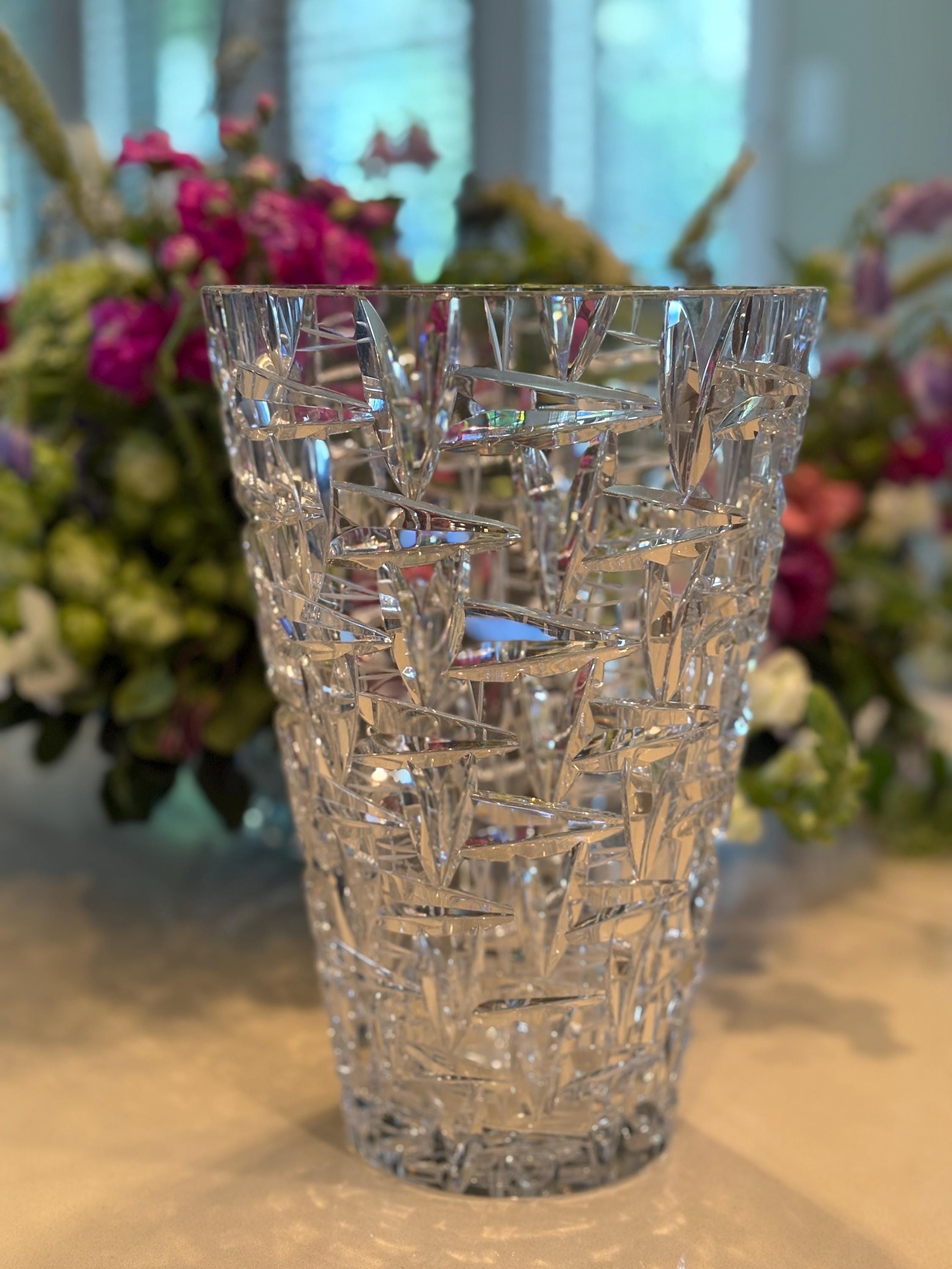 Tiffany & Co. クリスタル花瓶 Tiffany & Co. クリスタル花瓶 Tiffany and Co Crystal Swirl