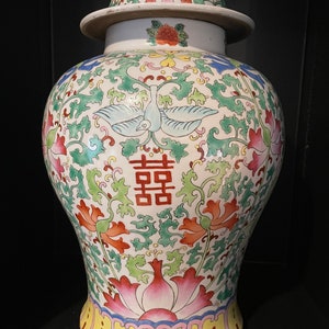 Grand Scale Famille Vert Chinese Temple Jar with Bird / Hand Painted Porcelain / Vintage Chinese Ceramic / Chinese Vases & Jars