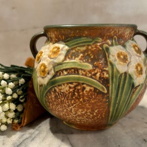 Roseville Vase Jonquil Vase / Vintage Art Pottery / Collectible Roseville / Matte Glaze / Round Pottery Flower Vase / Circa 1930&#39;s