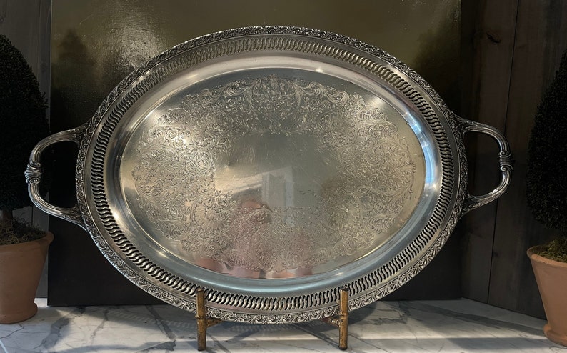 Vintage shops WM. Rogers Oval Silver Butlers Tray / Fenwick Pattern 781 / Ornate Serving Tray / Drinks Tray / Trays & Platters / Silver Serving
