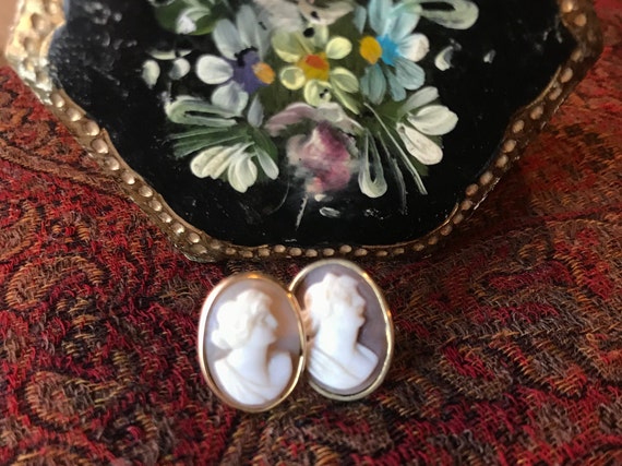 Cameo Earrings, Gold Filled Cameo Earrings, Pierce