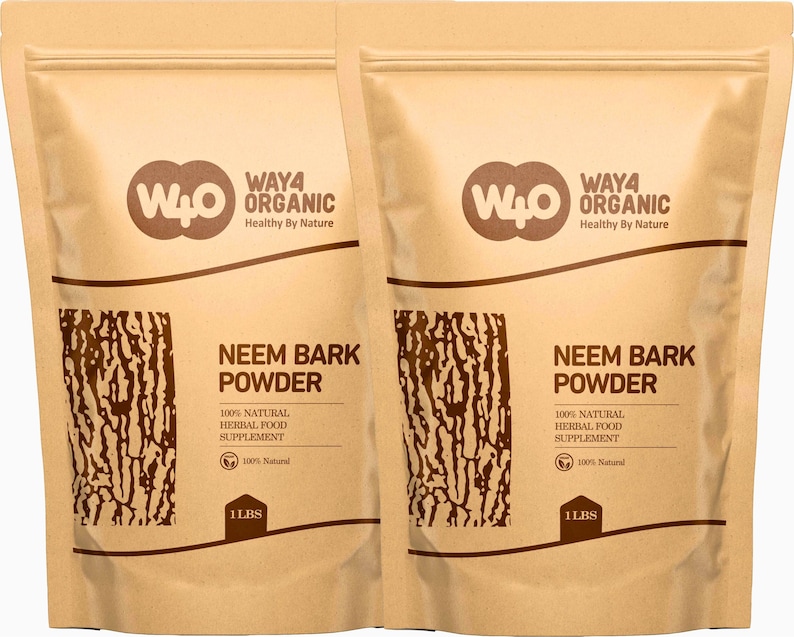 Może przedstawiać: Dwie beżowe torebki Way4 Organic Neem Bark Powder. Każda torebka ma brązowe logo, napis "NEEM BARK POWDER" i "100% Natural Herbal Food Supplement". Każda torebka zawiera 450 g proszku.