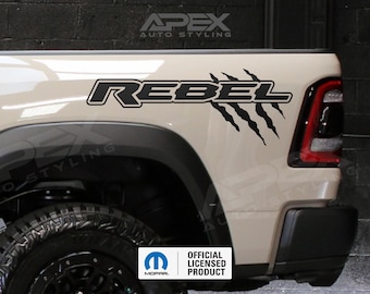 RAM Rebel Claw Mark 36インチ ベッドサイドデカール - Moparライセンス（2枚セット）（カスタムカラー）