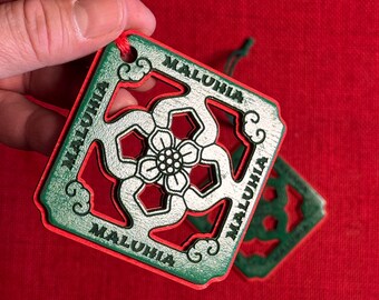 Polynesian Jade  Tile Tiki Wood Christmas Ornament Red/Green Set (2)