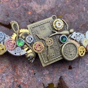 Jumbo Steampunk Hair Clip: Cogs, Gears, Clock Face Barrette