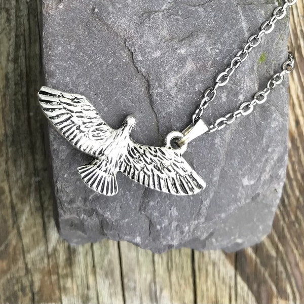 Ma Costa Hawk necklace, bird of prey Bird Necklace, eagle necklace, falcon necklace, hawk necklace, raptor necklace