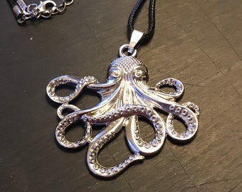 Tibetan Silver Octopus Pendant Necklace: Steampunk Kraken Jewelry