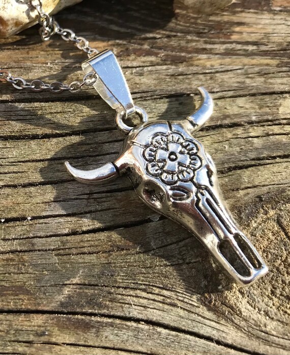 Bull skull pendant deals