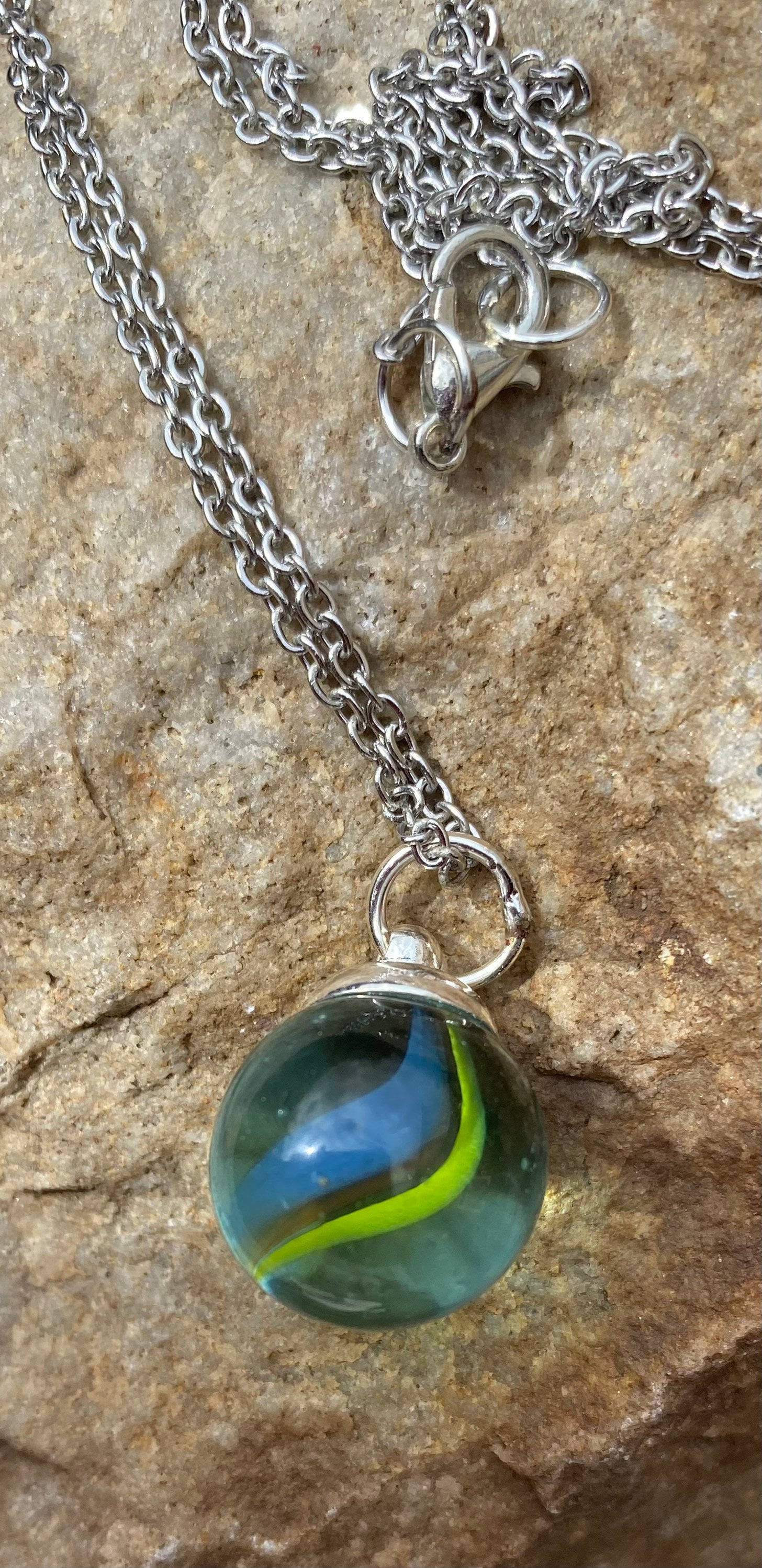 Vintage 70's Plastic Necklace Green Marble Effect - Etsy Canada