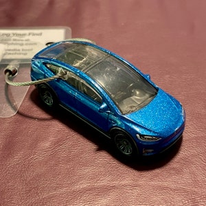 TeslaCaching Car with Tag - Blue Model X RANDOM NAME