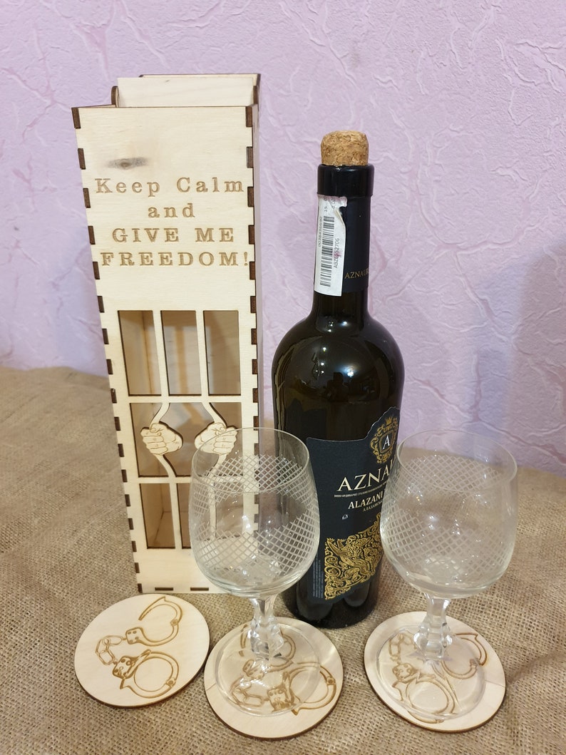 Wine box gift cup holder. Laser cut files SVG, DXF, CDR vector plans. jailed wine box 3mm Box Wine Box Digital File. Immediate Download zdjęcie 7