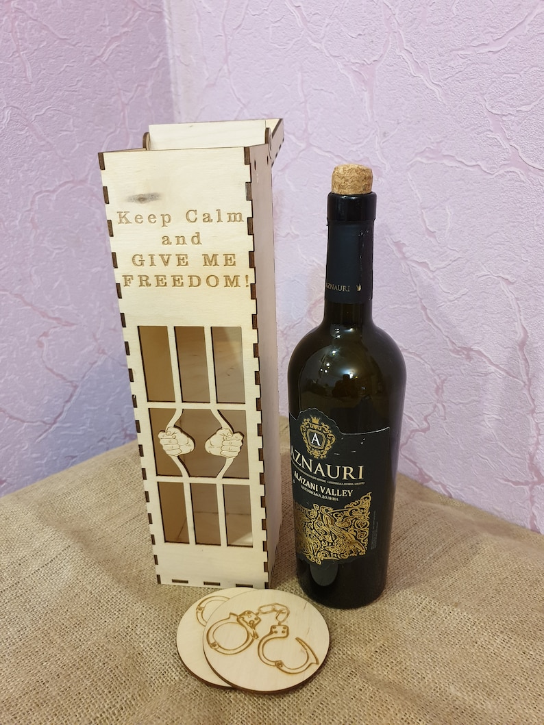 Wine box gift cup holder. Laser cut files SVG, DXF, CDR vector plans. jailed wine box 3mm Box Wine Box Digital File. Immediate Download zdjęcie 3