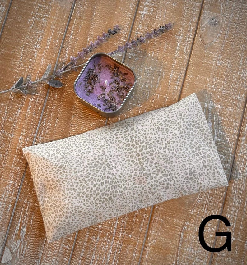 Handmade Lavender Eye Pillow with Flannel Cover: Aromatherapy, Weighted Eye Mask G