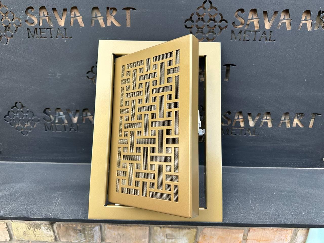 gallery photo