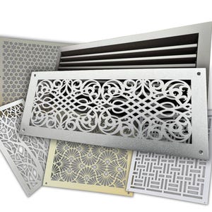 Puede incluir: Surtido de rejillas de ventilación decorativas de metal en varios estilos y acabados, incluyendo un patrón geométrico, un diseño floral y un patrón lineal.