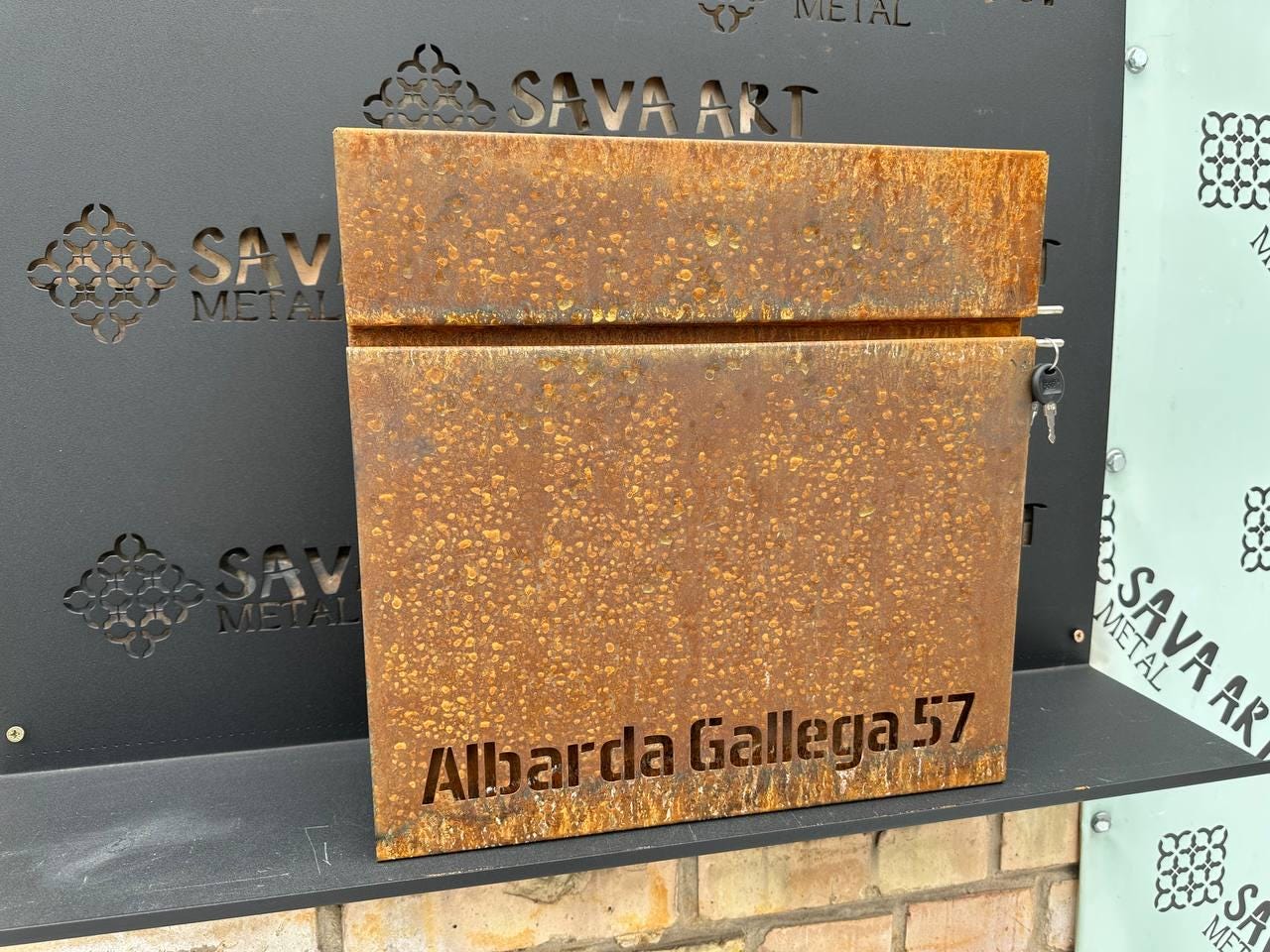 gallery photo