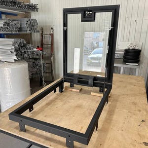 Individuell angefertigte Glastür Bodenluke | Maximal verfügbare Größe 10 x 5 ft