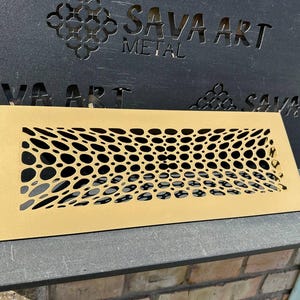 Handgefertigte Individuelle Wand-/Deckengitter mit Hinterrand - Einzigartige Designs für Ihr Zuhause