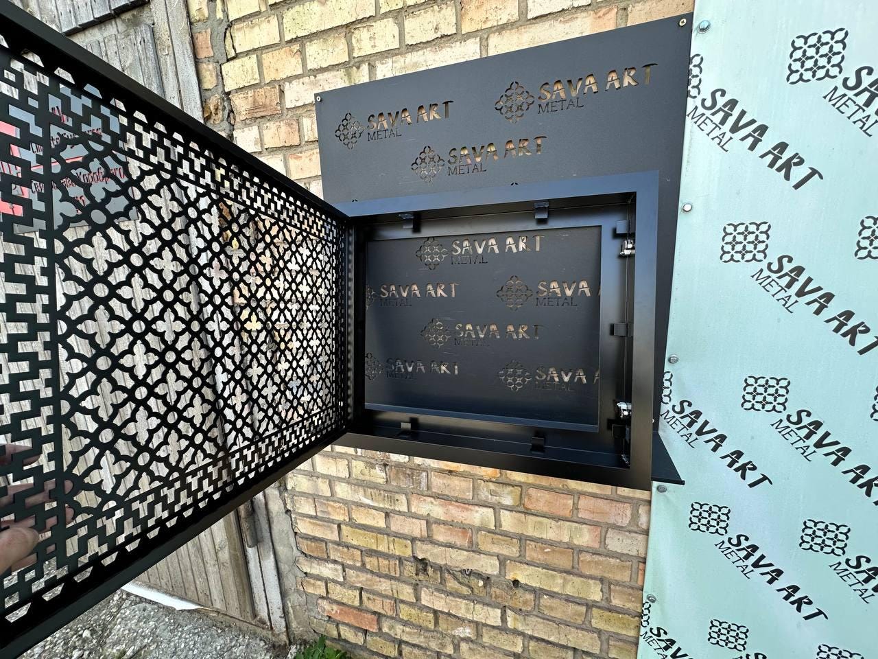gallery photo