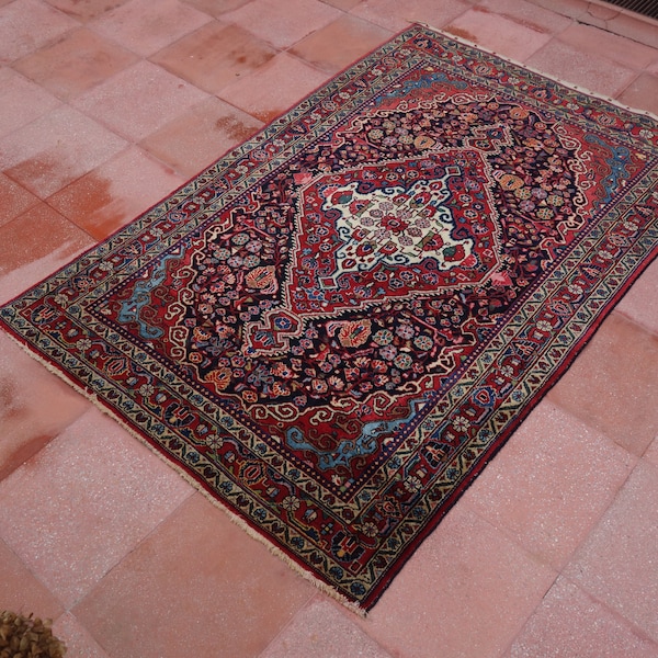 Hand-Knotted Antique Rug Carpet | 158 cm x 106 cm | Plant-Based Dyes | Unique Plant-Based Dyes