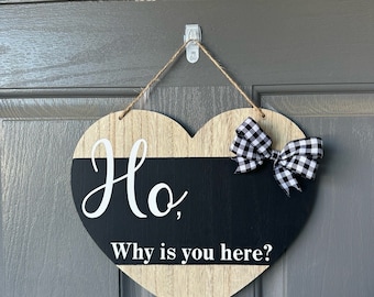 Funny Farmhouse Heart Welcome Sign, Buffalo Plaid Bow