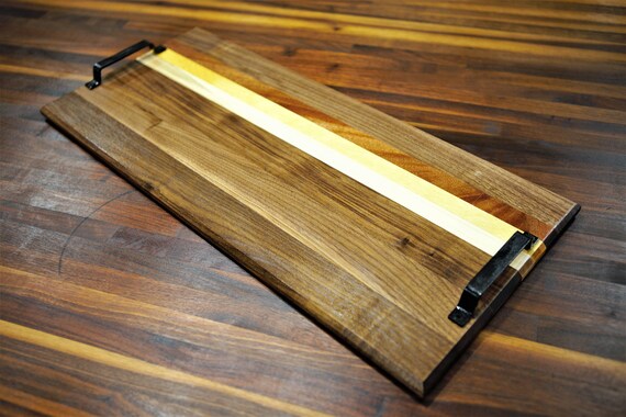chacutteire board large, hardwood with handles