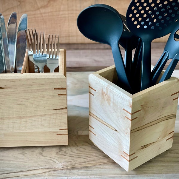 Utensil holder set, ambrosia male and cherry wood