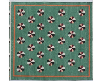 Square Sizes Green Cotton Handmade Flower Design Rug- Hand Woven High Quality Cotton Flatweave Rug