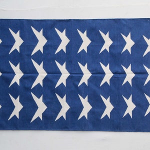 Multiple Sizes Blue And White Star Design Handmade Rug- Hand Woven High Quality Wshable Cotton Flatweave Rug