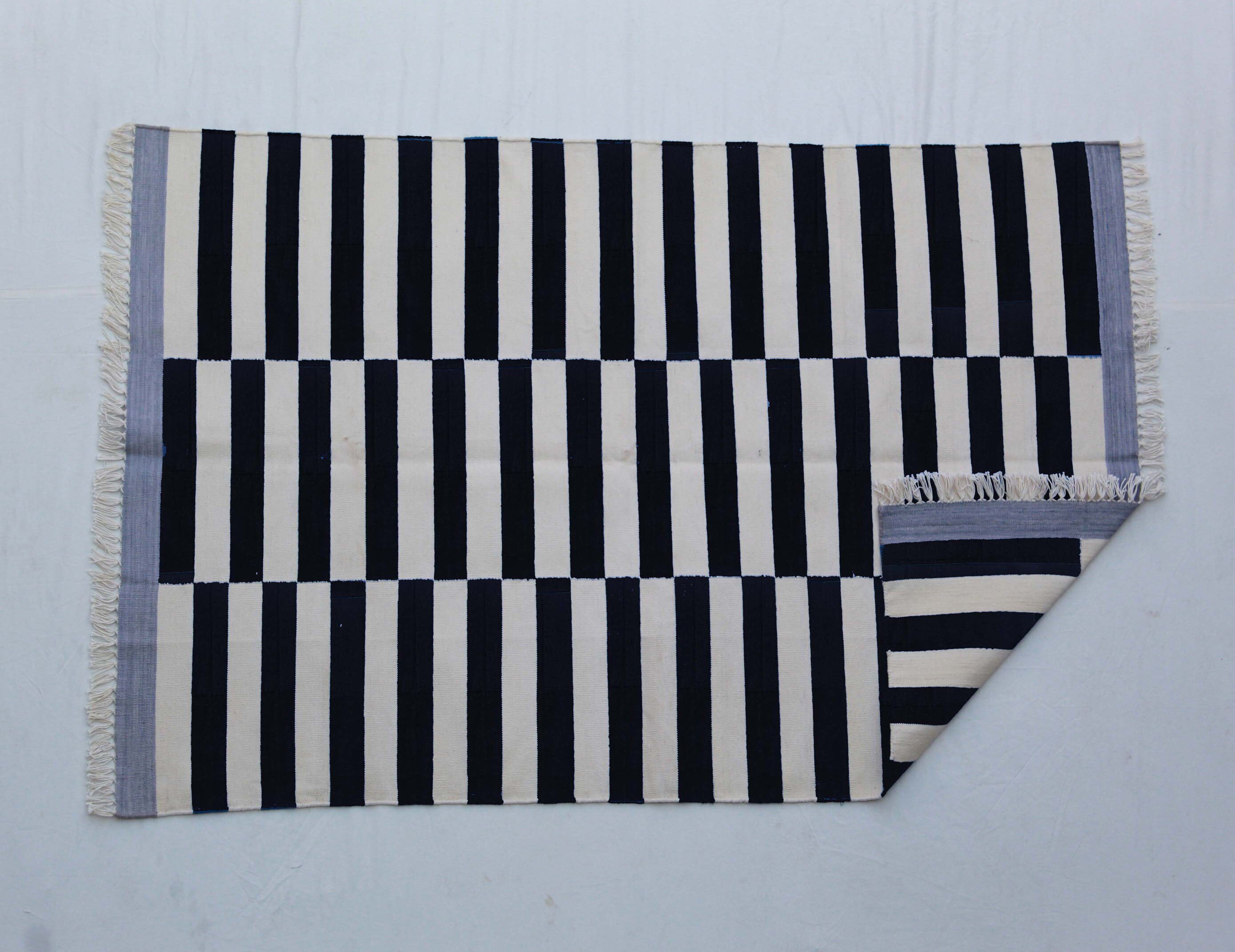 Multi Size Handwoven Traditional Rug -Black And White Hand Woven Geometric High Quality Cotton Flatweave Rug